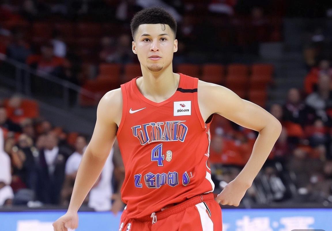 杨瀚森CBA首秀6犯离场，青岛男篮新星显潜力；勇士逆转开拓者，库里28分对飚安芬尼·西蒙斯36分